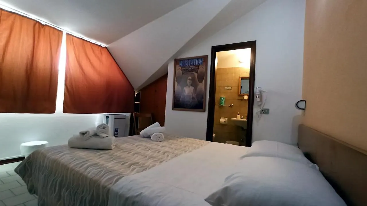 **  Hotel La Caravella Bellaria – Igea Marina Olaszország